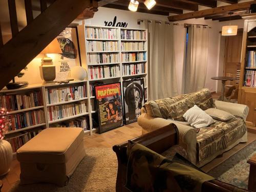 Recreational facilities, La Fontaine du Perche - Home Cinema, Sauna, SPA, piscine interieure chauffee jusqu'a fin novembre in Chennebrun Recreational facilities, La Fontaine du Perche - Home Cinema, Sauna, SPA, piscine interieure chauffee jusqu'a fin novembre in Chennebrun