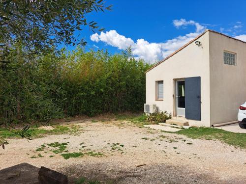 Exterior view, T2 campagne Mitoyen in Gemenos Exterior view, T2 campagne Mitoyen in Gemenos