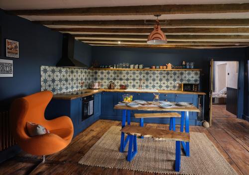 The West Wing in Goodleigh The West Wing in Goodleigh