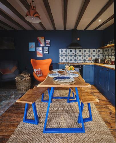 The West Wing in Goodleigh The West Wing in Goodleigh