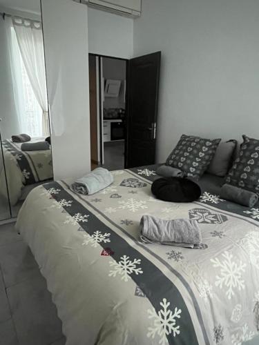 Plage des Catalans - Palais du Pharo - Vieux Port