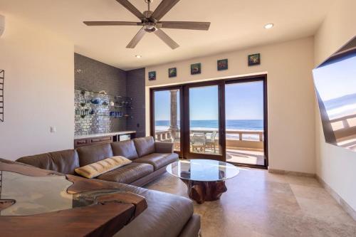 Sol Pacifico Deluxe Oceanfront Condo in San Javier Sol Pacifico Deluxe Oceanfront Condo in San Javier