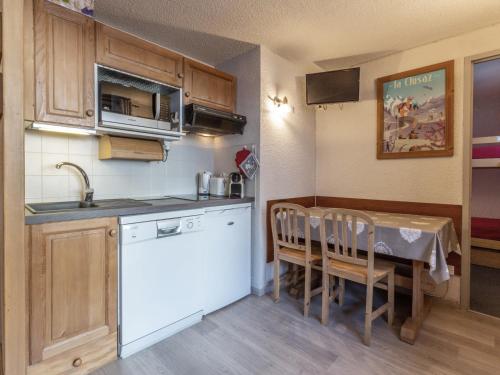 Appartement Centre Village ★★★, Parking, WIFI, Pied des Pistes, Confort 4 pers - FR-1-437-14 in La Clusaz Appartement Centre Village ★★★, Parking, WIFI, Pied des Pistes, Confort 4 pers - FR-1-437-14 in La Clusaz