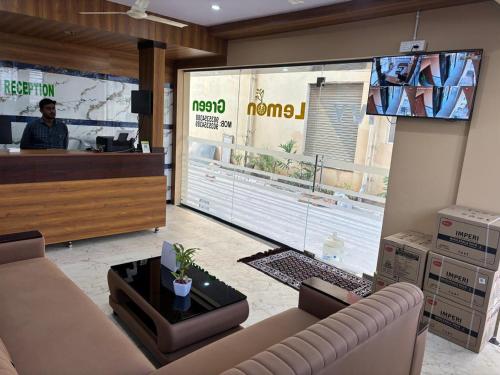 Shared lounge/TV area, Ivy Lemon Green near Mazumdar Shaw Medical Center Shared lounge/TV area, Ivy Lemon Green near Mazumdar Shaw Medical Center