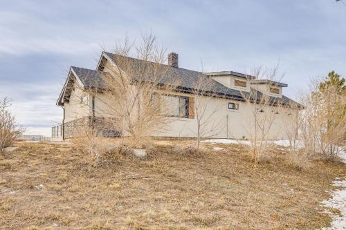 16 Mi to Paint Mines Spacious Simla Home! in Calhan (CO) 16 Mi to Paint Mines Spacious Simla Home! in Calhan (CO)