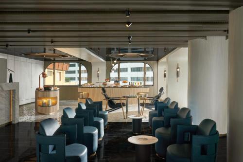 Bar/lounge, The Park Lane Hong Kong, Autograph Collection in Causeway Bay Bar/lounge, The Park Lane Hong Kong, Autograph Collection in Causeway Bay