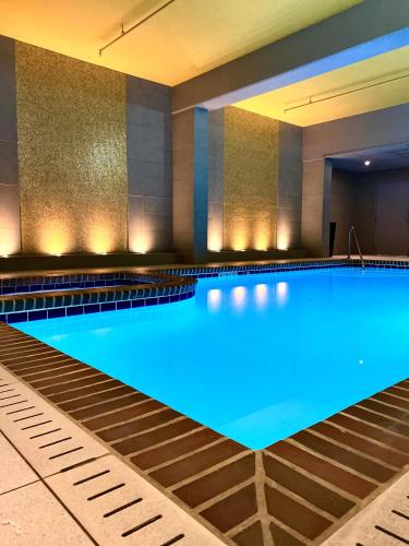 Swimming pool, Warwick Seattle in Seattle (WA) Swimming pool, Warwick Seattle in Seattle (WA)