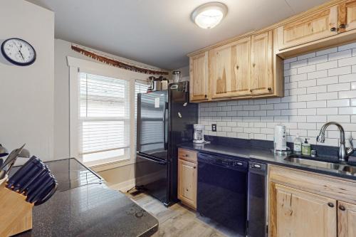 West Bremerton Cozy Home in Bremerton (WA) West Bremerton Cozy Home in Bremerton (WA)