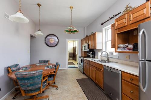 Riverview Loft! Downtown Alton in Alton Riverview Loft! Downtown Alton in Alton