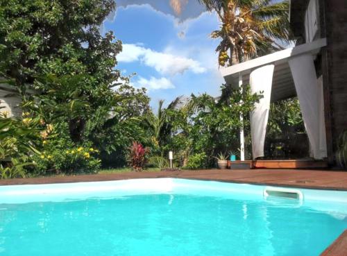 Pemandangan, Chalet spacieux et convivial a Vincendo avec piscine et jacuzzi. in Saint Philippe Pemandangan, Chalet spacieux et convivial a Vincendo avec piscine et jacuzzi. in Saint Philippe