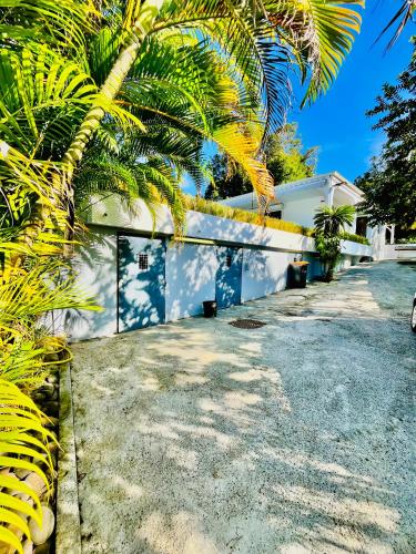 Villa Lune - Les Abymes - 6 personnes in Les Abymes Villa Lune - Les Abymes - 6 personnes in Les Abymes