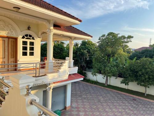 Exterior view, Lotus Blanc Homestay Villa near Mrs. Bun Roeung's Ancient House Exterior view, Lotus Blanc Homestay Villa near Mrs. Bun Roeung's Ancient House