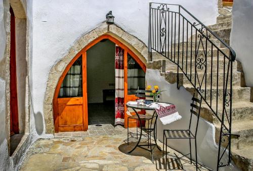 Entrance, Vafes Traditional Stone Houses in Fres Entrance, Vafes Traditional Stone Houses in Fres