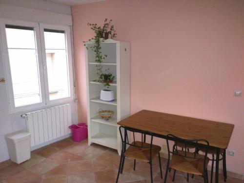 Konyha, San Roque 18 in Santo Domingo de la Calzada Konyha, San Roque 18 in Santo Domingo de la Calzada