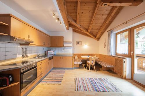 Konyha, Haus Bergzauber in Gasteig Konyha, Haus Bergzauber in Gasteig