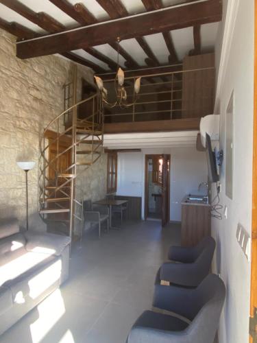 Vouni Calais in 禾尤尼 Vouni Calais in 禾尤尼