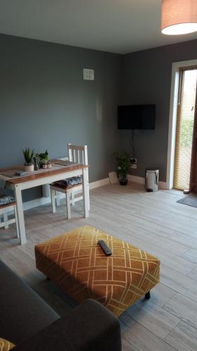 Cherry Blossom Lodge in Tullow Cherry Blossom Lodge in Tullow