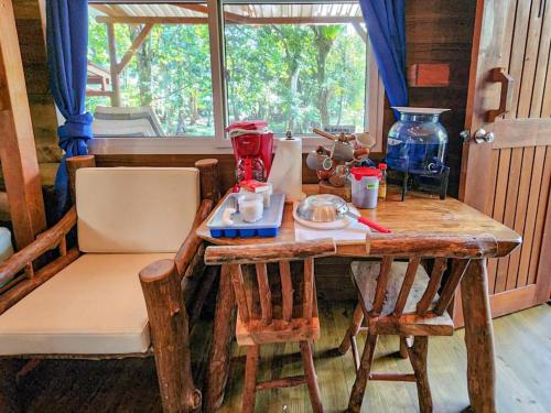 Happy Iguana Marina and Cabins in Rio Dulce Happy Iguana Marina and Cabins in Rio Dulce