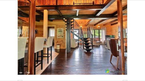 Chalet Diel in Grandes-Piles (QC) Chalet Diel in Grandes-Piles (QC)