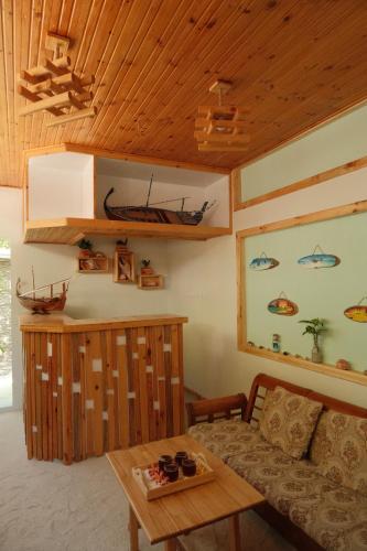 Shared lounge/TV area, Faana Inn in Goidhoo Atoll Shared lounge/TV area, Faana Inn in Goidhoo Atoll