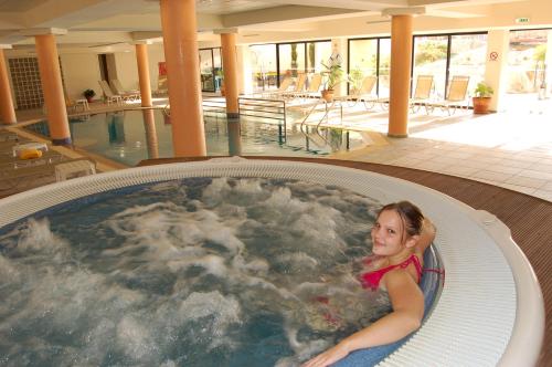 Spa, Panareti Coral Bay Resort in Peyia Spa, Panareti Coral Bay Resort in Peyia