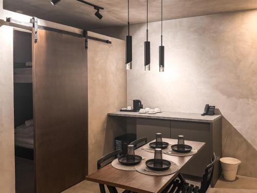 Facilities, Yamato Hostel near EDSA LRT Station Facilities, Yamato Hostel near EDSA LRT Station
