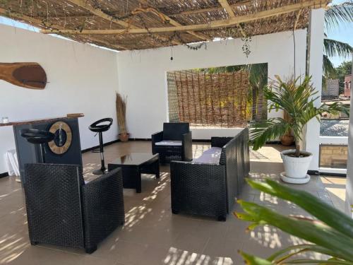 VILLA "MYKONOS" pour vos moments de detente en famille piscine privative, 3 chambre climatisees, sal in Ngaparou VILLA "MYKONOS" pour vos moments de detente en famille piscine privative, 3 chambre climatisees, sal in Ngaparou