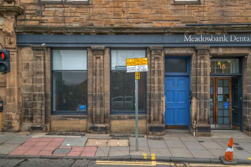 Entrance, Cosy Home from Home near Holyrood Palace in Duddingston Entrance, Cosy Home from Home near Holyrood Palace in Duddingston