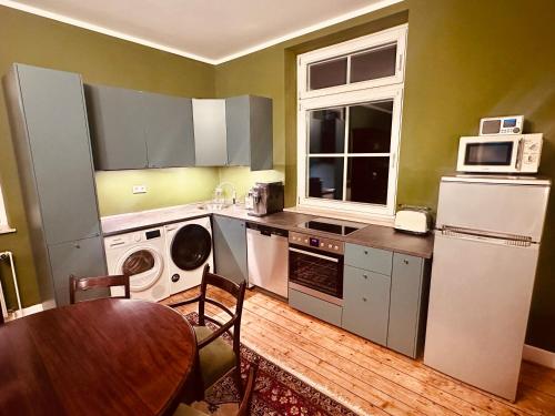 кухня, Appartement Rheinfelsblick - Historische Eleganz und moderner Komfort in Санкт Гоар кухня, Appartement Rheinfelsblick - Historische Eleganz und moderner Komfort in Санкт Гоар