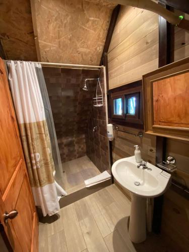 Kamar Mandi, Casa Santa Teresita - Cabaña triple (Casa Santa Teresita - Cabana triple) in El Limón Kamar Mandi, Casa Santa Teresita - Cabaña triple (Casa Santa Teresita - Cabana triple) in El Limón