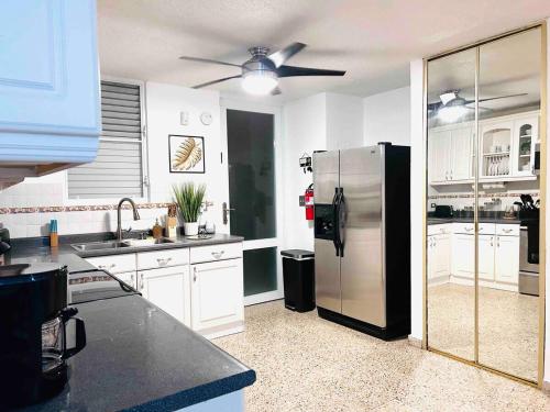 Close to airport and main tourist attractions in Carolina Close to airport and main tourist attractions in Carolina