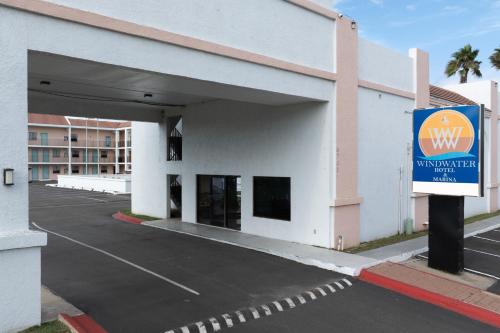 WindWater Hotel and Marina in South Padre Island (Texas) WindWater Hotel and Marina in South Padre Island (Texas)