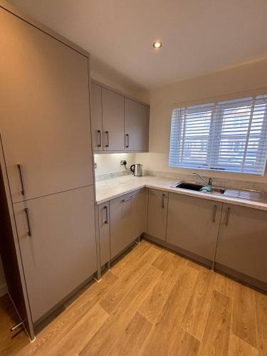 مطبخ, Waves & Walkways in بيديفورد مطبخ, Waves & Walkways in بيديفورد