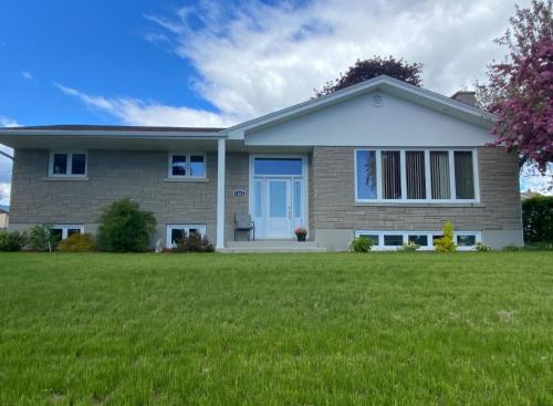 Kert, Vermaurel Sweet Lodge in Bathurst (NB) Kert, Vermaurel Sweet Lodge in Bathurst (NB)