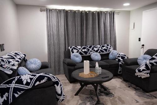 Cozy Roomy family sized apartment on major bus route close to all in 빅 트리 Cozy Roomy family sized apartment on major bus route close to all in 빅 트리