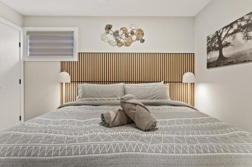 Luxury Living Entire Suite-Private