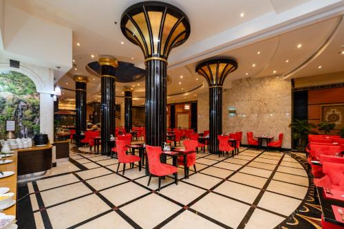 Alimentos e Bebidas, Red Castle Hotel Sharjah in Sharjah Alimentos e Bebidas, Red Castle Hotel Sharjah in Sharjah