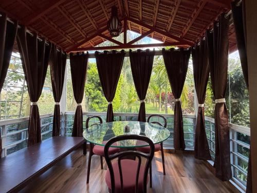 Létesítmények, Peakview Homestay in Karadihallikaval Létesítmények, Peakview Homestay in Karadihallikaval