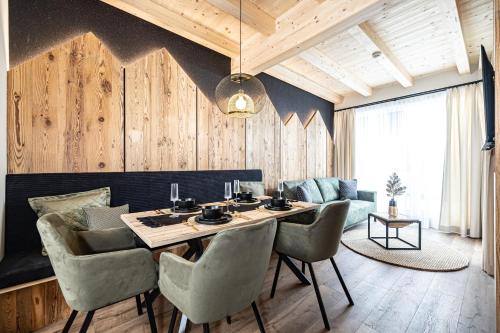 Studio 24 by Hotel Brücke (Studio 24 by Hotel Brucke) in Майрхофен Studio 24 by Hotel Brücke (Studio 24 by Hotel Brucke) in Майрхофен