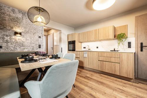 Studio 24 by Hotel Brucke in Mayrhofen Studio 24 by Hotel Brucke in Mayrhofen