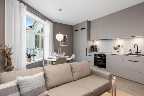 4 bedroom Penthouse Appartment, Right On The Mainstreet in คงส์แบร์ก 4 bedroom Penthouse Appartment, Right On The Mainstreet in คงส์แบร์ก