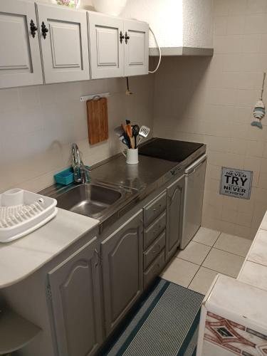 Kitchen, Apartamento 1 habitacion Montgo Denia in La Pedrera Kitchen, Apartamento 1 habitacion Montgo Denia in La Pedrera