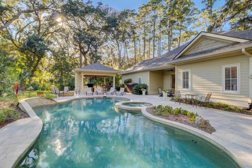Outdoor Cabana - Firepit - Private Pool & Spa - Pet Friendly - 72 Baynard Cove Road in Harbour Town Outdoor Cabana - Firepit - Private Pool & Spa - Pet Friendly - 72 Baynard Cove Road in Harbour Town