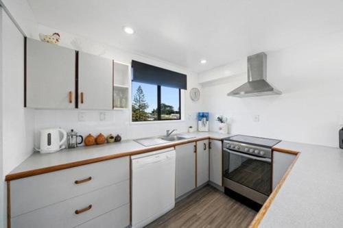 ห้องครัว, Seashell cottage in ไวทาเรเรบีช ห้องครัว, Seashell cottage in ไวทาเรเรบีช