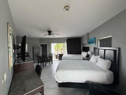 Вид, Grace Bay Suites in Провиденсиалес Вид, Grace Bay Suites in Провиденсиалес