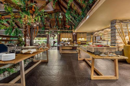 Restaurant, Wyndham Grand Costa del Sol in Mijas Restaurant, Wyndham Grand Costa del Sol in Mijas