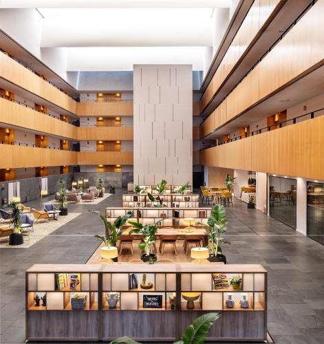 Predvorje, INNSiDE by Meliá Barcelona Aeropuerto in zračna luka Barcelona Predvorje, INNSiDE by Meliá Barcelona Aeropuerto in zračna luka Barcelona