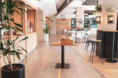 Храна и напитки, Travelodge BCN Cornella Fira in Барселона Храна и напитки, Travelodge BCN Cornella Fira in Барселона