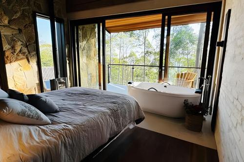 Chale das Cerejeiras, charme e vista incrivel in Santa Clara Chale das Cerejeiras, charme e vista incrivel in Santa Clara