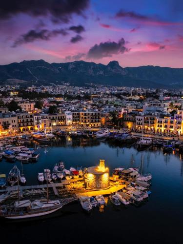 The Bungalow Kyrenia North Cyprus in Кіренія The Bungalow Kyrenia North Cyprus in Кіренія